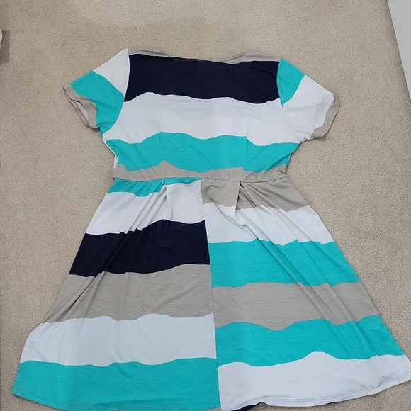 Plus Color Block Dress Purple Rain (1X) - Picture 3 of 4